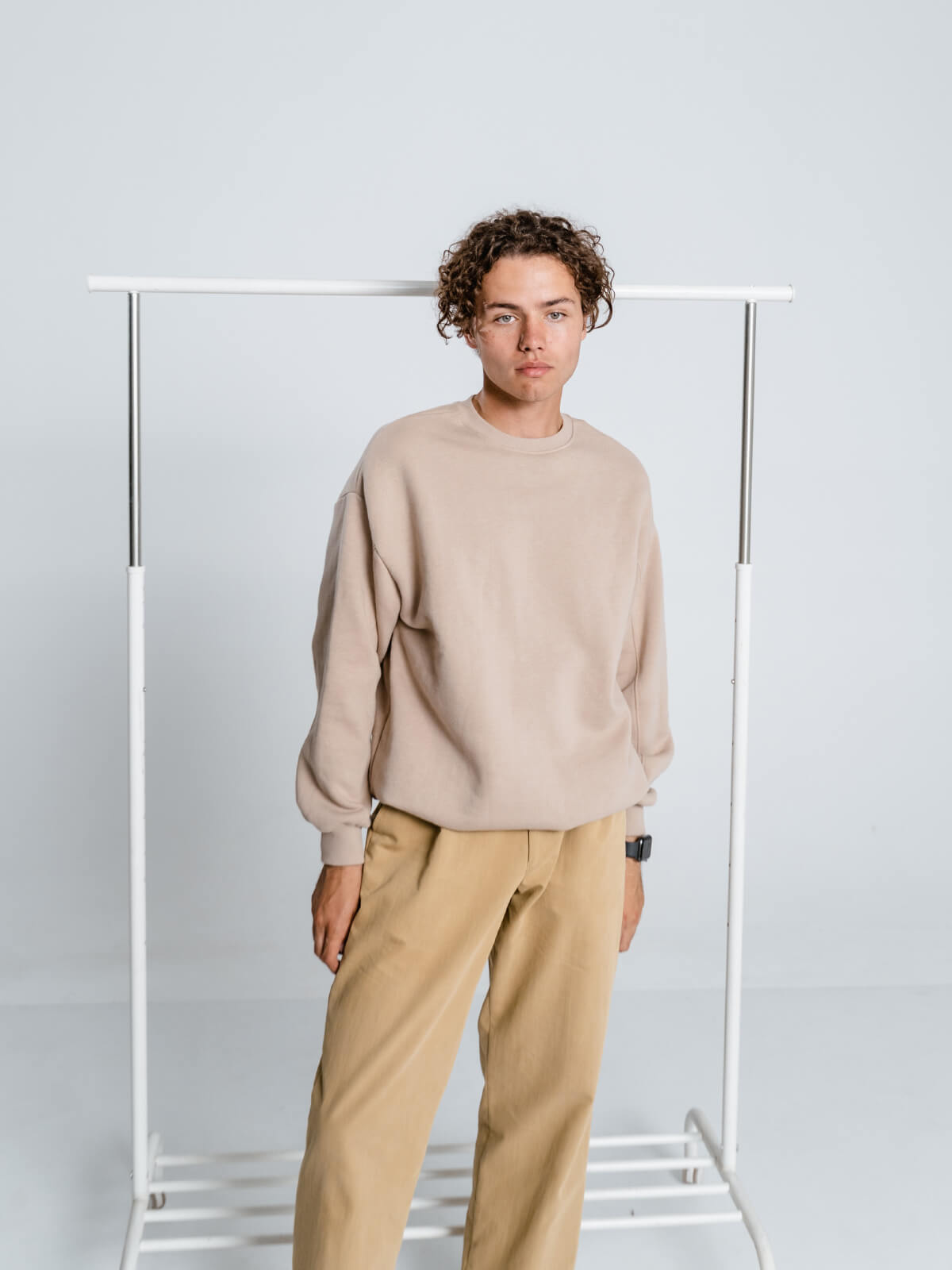 سویشرت اورسایز قهوه ای